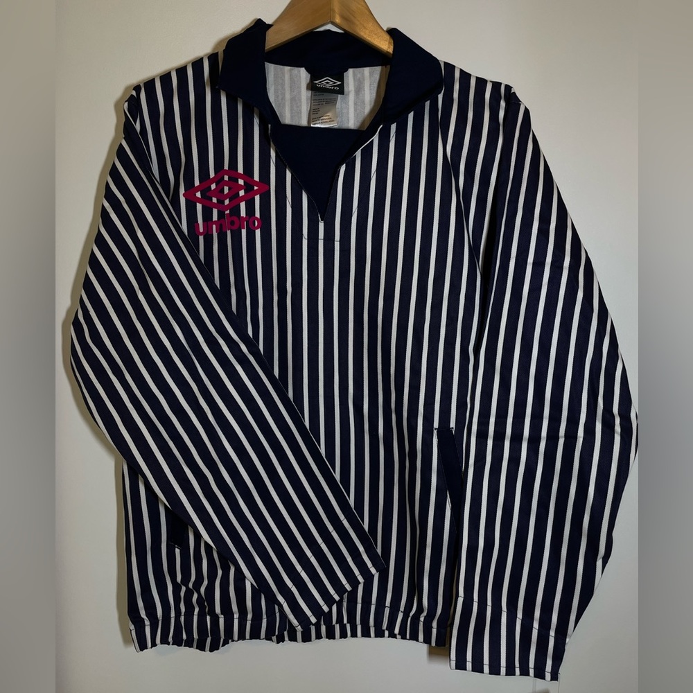 Umbro Medium Mens Referee Long Sleeve Jean Sweatshirt